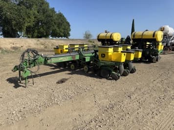 Main image John Deere 1770